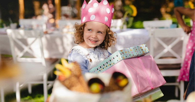 gifts spoiled rotten brat birthday gifts funny parents parenting spoiled funny Parenting Fail children Parenting - 43987205