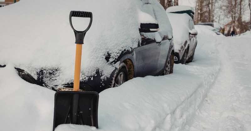 Resident blocks in entitled neighbor's car with snow after neighbor parked it in resident's shoveled spot: ‘Snow parking etiquette is a thing’