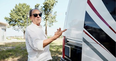 Retired 74-year-old car guy and his wife bring a buyer to haul trailer full of tools they own from a man’s property in Southern California, he blocks them last minute, claiming they owe him “rent,” refusing to let them take their equipment