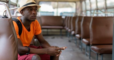 Kind stranger helps a guy get to the city for a job interview, then runs into him 3 years later to find out he not only got the job, but has since been promoted: ‘It was his first real break’