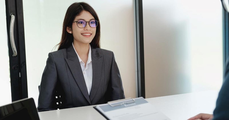 Job candidate lies about having a partner in an interview for a family-oriented company, she gets the job, then panics about keeping up the lie: ‘They keep asking about my partner’