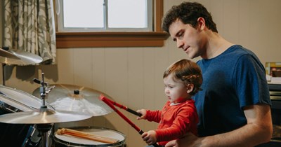 Dad demands his wife stop scheduling play dates for their 2-year-old son when he is taking care of him: 'I want to spend quality time with my child'