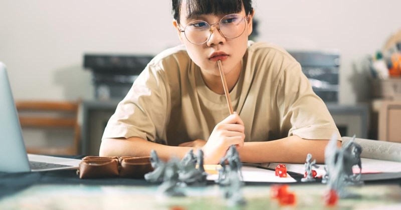 entitled mom moms toddler dnd dungeons and dragons game game-night roll fantasy geek nerd adventure dice dungeon-master dm party kicked-out drama