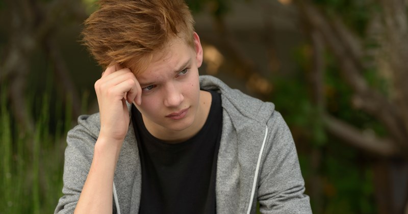 17-year-old stands firm against influencer mom, refuses to let her post pictures of him on social media, putting strain on their relationship