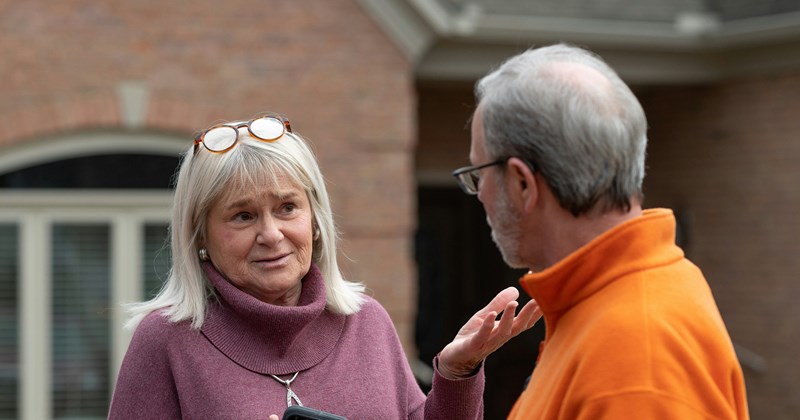 neighbors neighborhood-drama Neighbors - 43830533