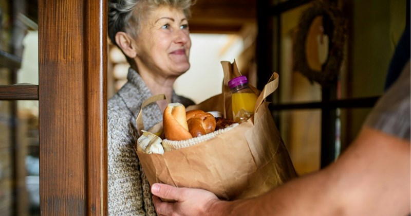 neighbors neighborhood neighborhood-drama entitled people driveway property