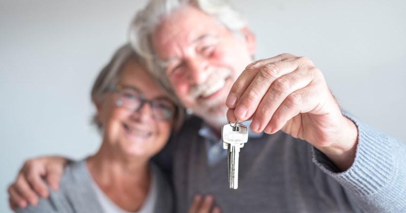 Parents tell daughter that she is too lazy to make it on her own, she refuses to house them when they go into debt years later: '[They] still treat me like a failure'