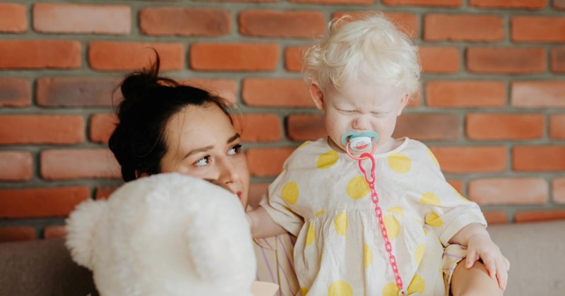 pacifier parenting mother in law mom parents Family - 44222469