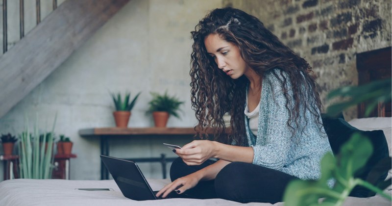 relatives family drama credit card Airbnb cousins receipt entitled people Family - 44414469