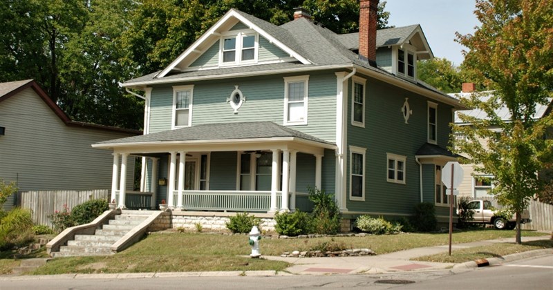 suburbs neighbors drama homeowner property line entitled people Entitled People - 44407301