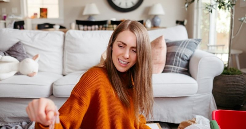 Hardworking nurse is constantly accosted by downstairs neighbor for being ‘loud’ even though she's at work for 14-hours a day, gets her evicted with one email: ‘Absolutely insane behavior.’