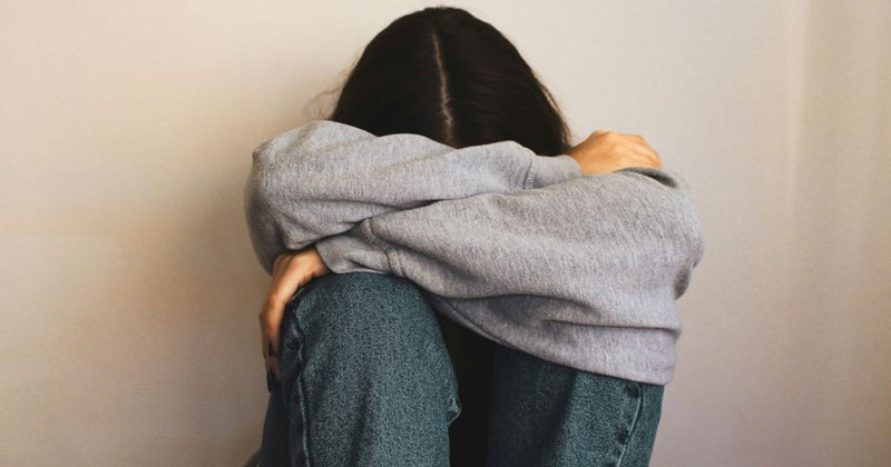 social anxiety, loneliness, twitter, house, twitter reactions, socializing, tweets, introvert, social, netflix, introverts, so lonely, lonely, home, twitter discourse, women tweets