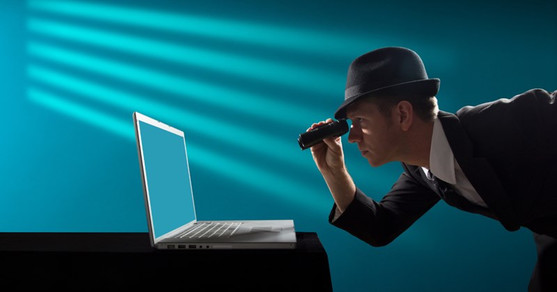 AI parenting, child online safety, AI monitoring kids, artificial intelligence family protection, kids internet safety, privacy vs safety, ethical AI use, digital parenting tools, local AI models, parental control technology